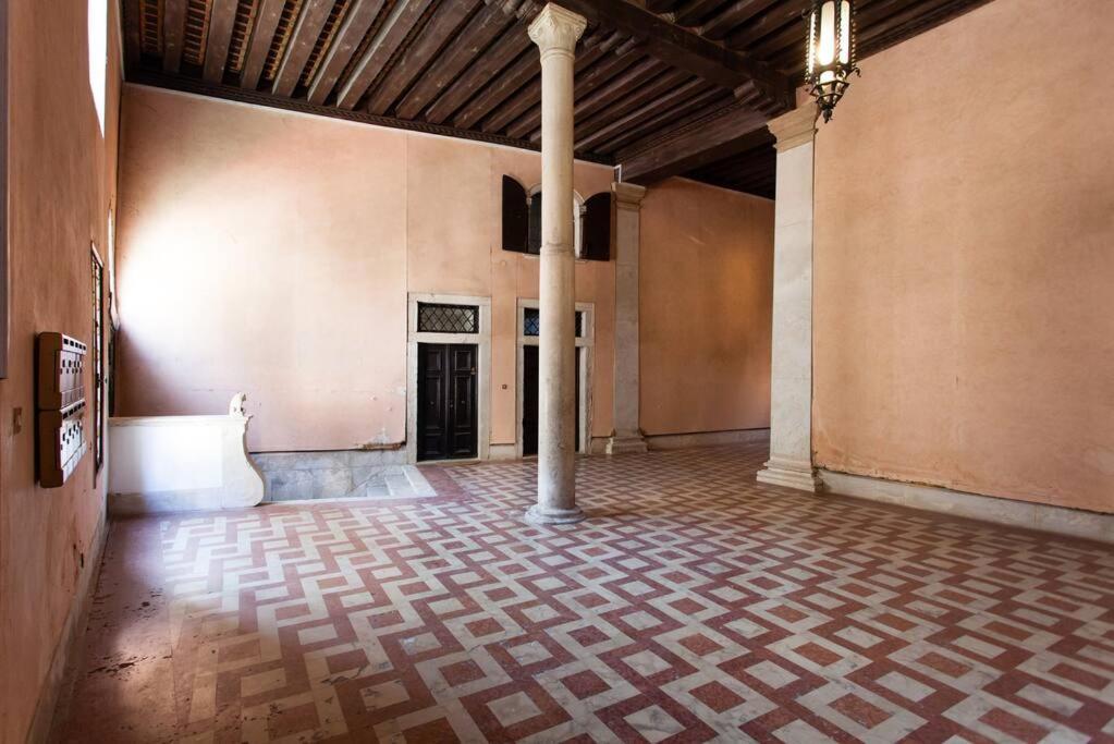 Charm - Close To Rialto And San Marco Appartement